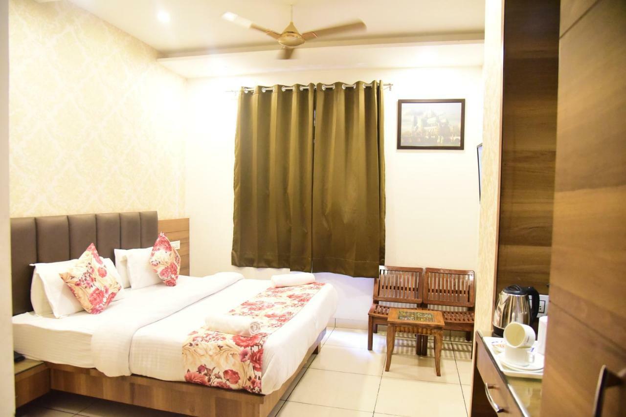 Hotel D S Inn Amritsar Exterior foto